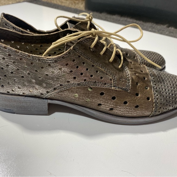 Fabbrica Dei Colli Stringate Donna Perforated Metallic Taupe Shimmery Oxfords 11 - Picture 7 of 16